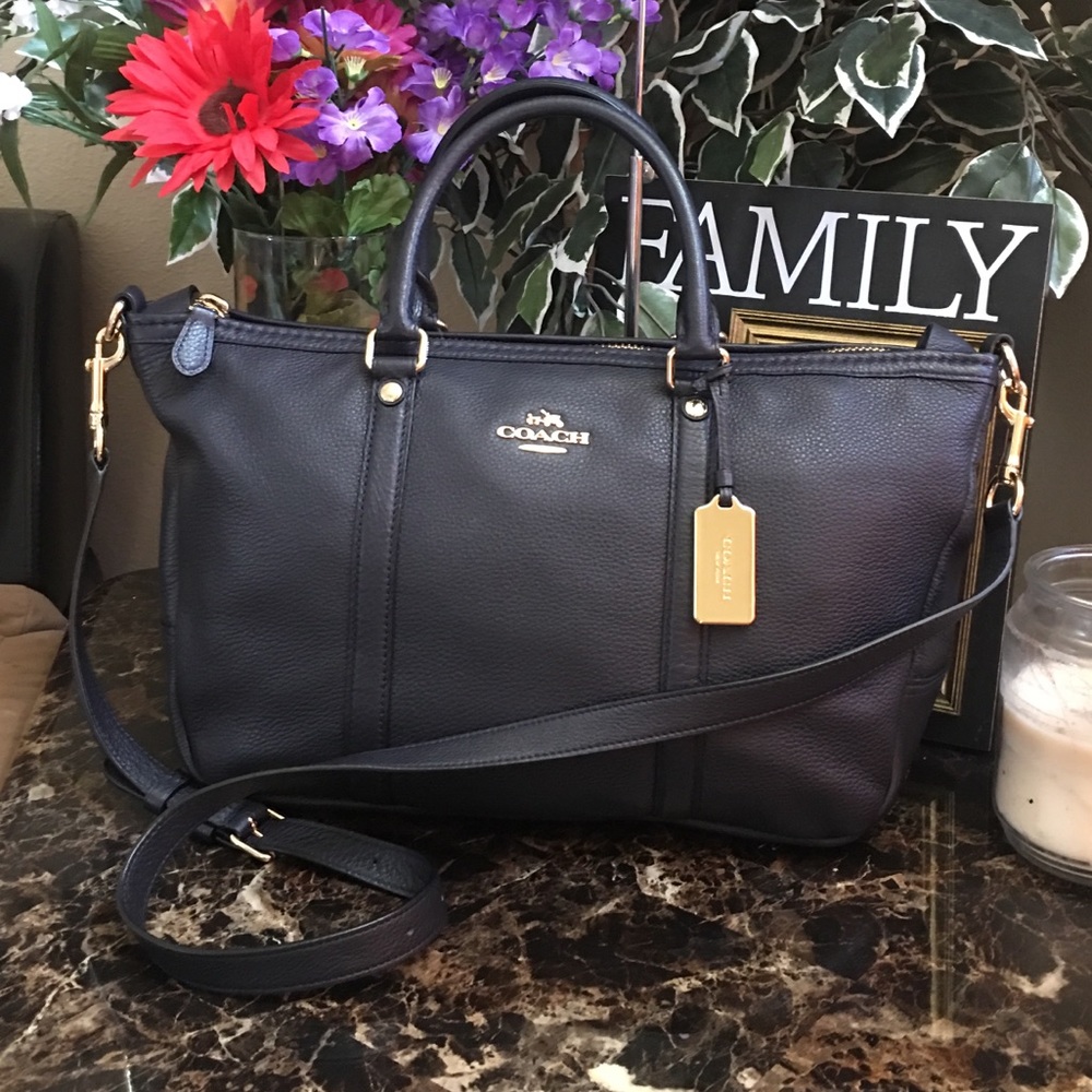CENTRAL SATCHEL IN PEBBLE LEATHER